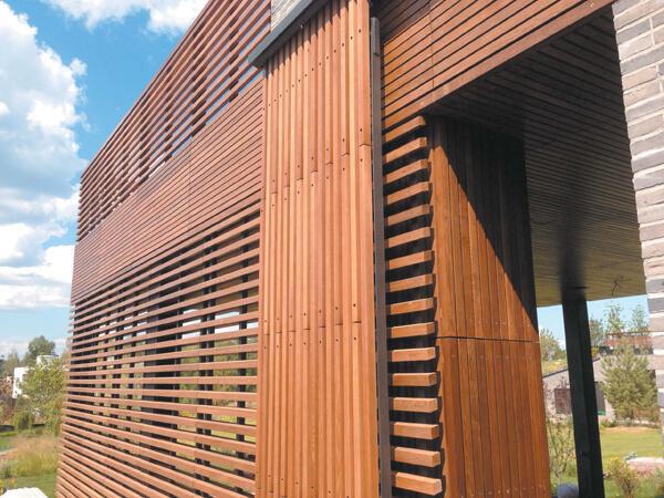 طراحی و اجرای چوب نمای ساختمان با ترمووود